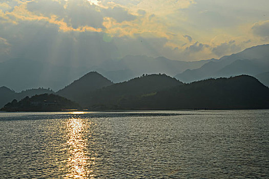 lode truc tuyen